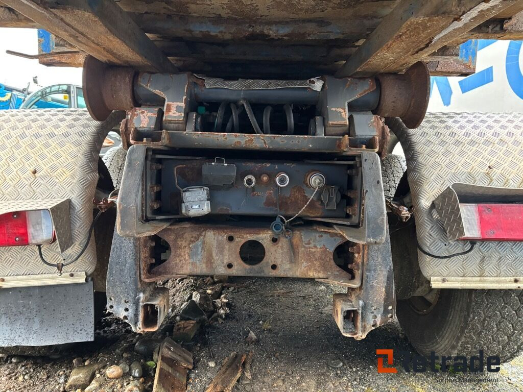 Camión multibasculante Krokbil Scania 124G