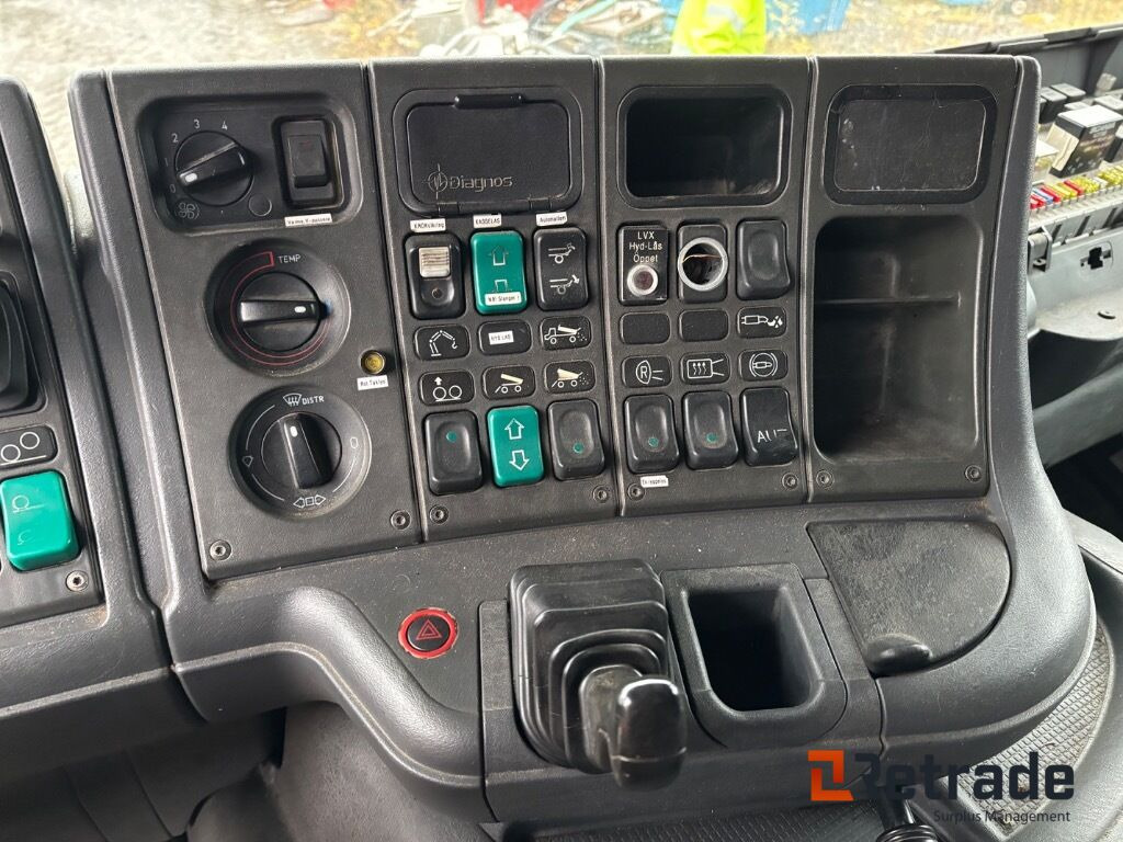 Camión multibasculante Krokbil Scania 124G