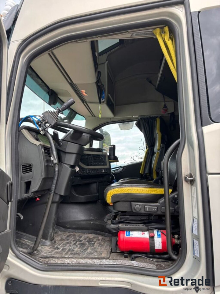 Camión multibasculante Lastebil VOLVO FH 16 750