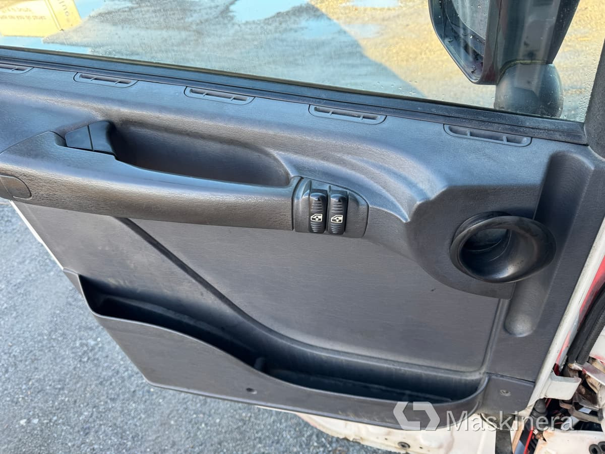 Camión multibasculante Lastväxlare Scania R144 6X2 med tre flak