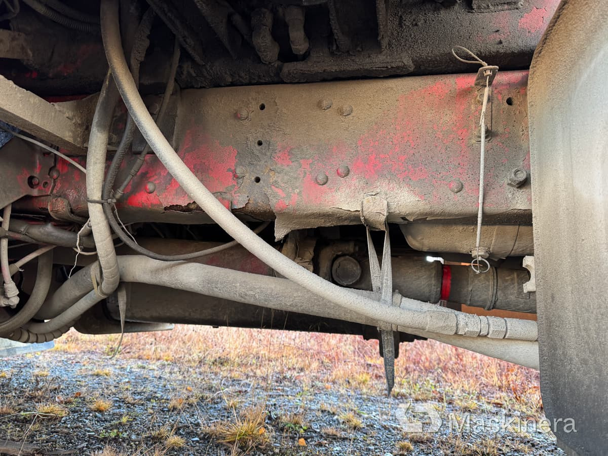 Camión multibasculante Lastväxlare Scania R144 6X2 med tre flak