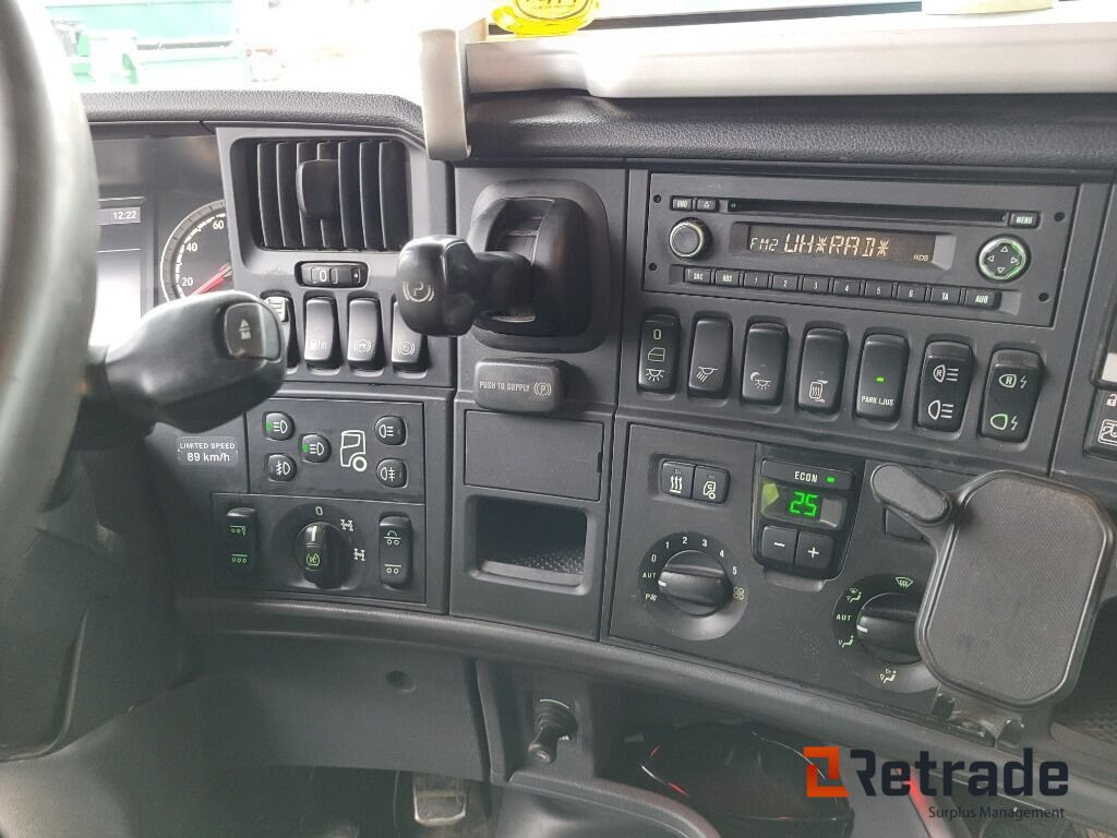 Camión multibasculante Lastväxlare Scania R520 V8 Tridem Euro 6