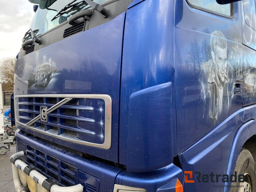 Camión multibasculante Lastväxlare Tridem Volvo  FH 480-37 8 x4