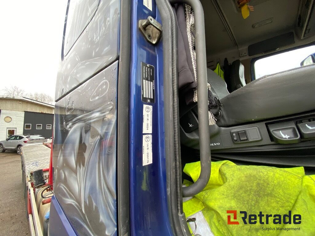 Camión multibasculante Lastväxlare Tridem Volvo  FH 480-37 8 x4