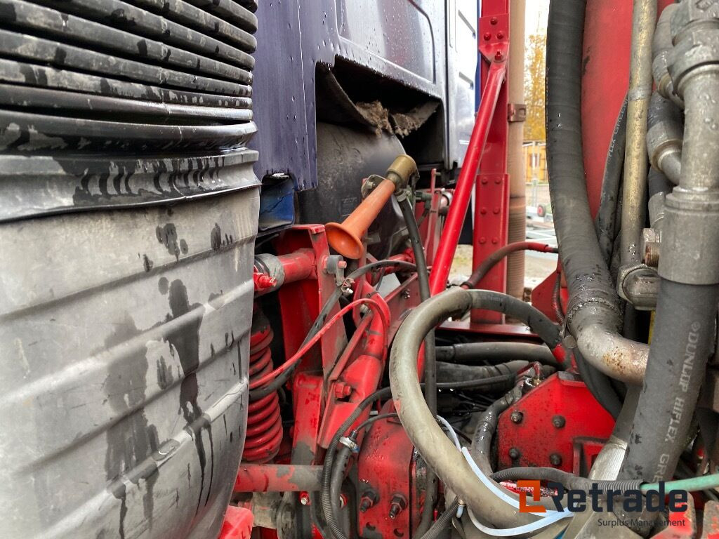 Camión multibasculante Lastväxlare Tridem Volvo  FH 480-37 8 x4