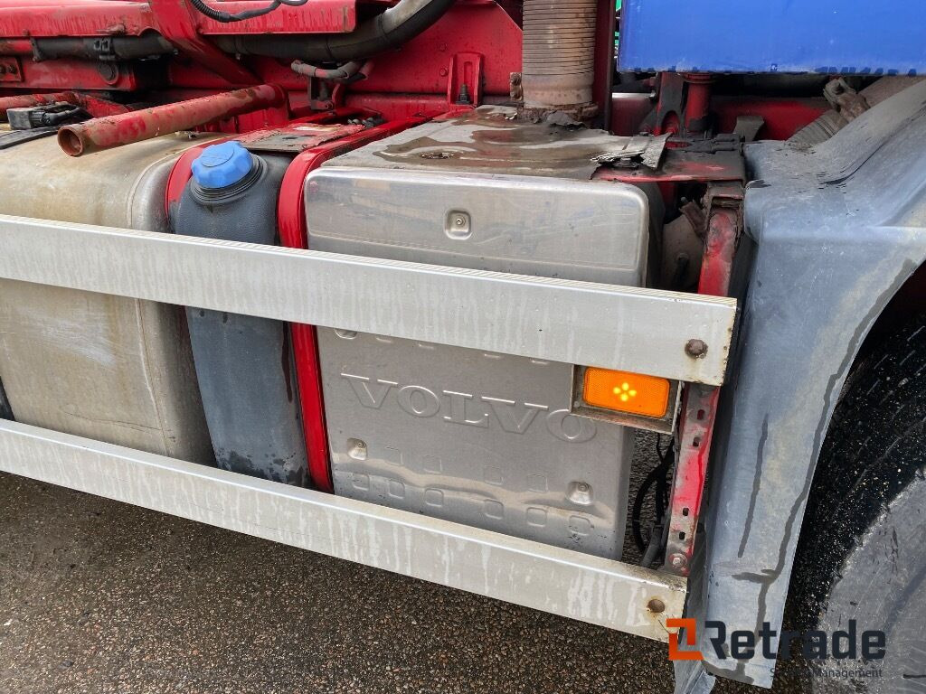 Camión multibasculante Lastväxlare Tridem Volvo  FH 480-37 8 x4