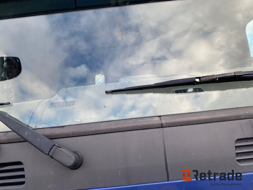 Camión multibasculante Lastväxlare Tridem Volvo  FH 480-37 8 x4