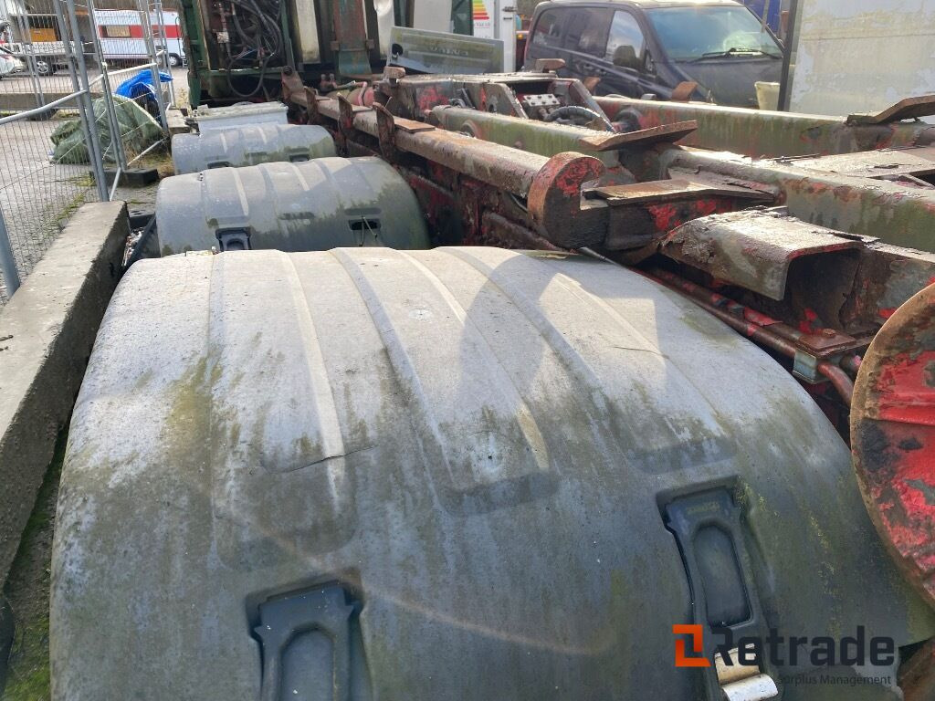 Camión multibasculante Lastväxlare Tridem Volvo  FH 480-37 Reservdelsbil