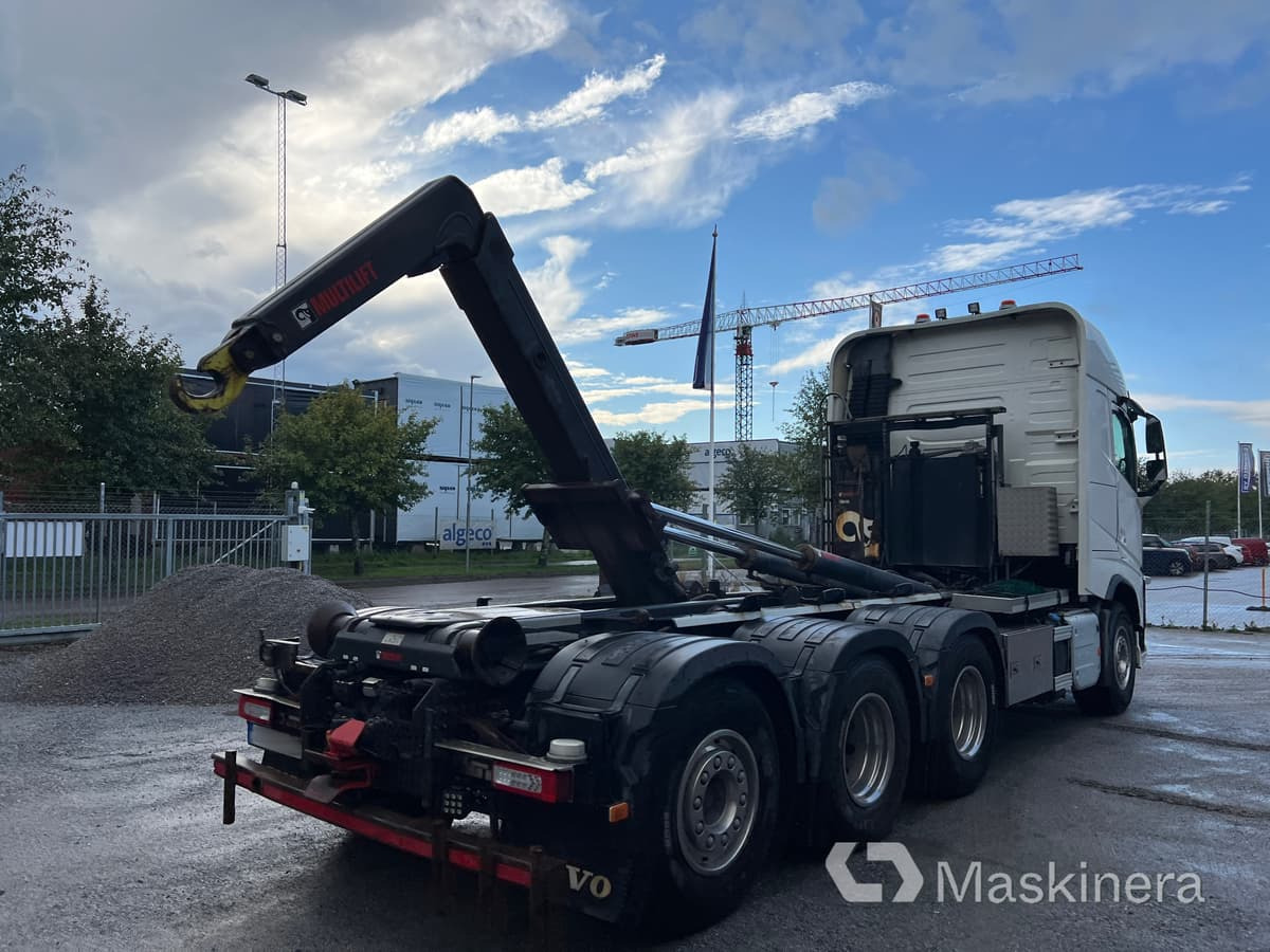 Camión multibasculante Lastväxlare Volvo FH 8x4 Tridem