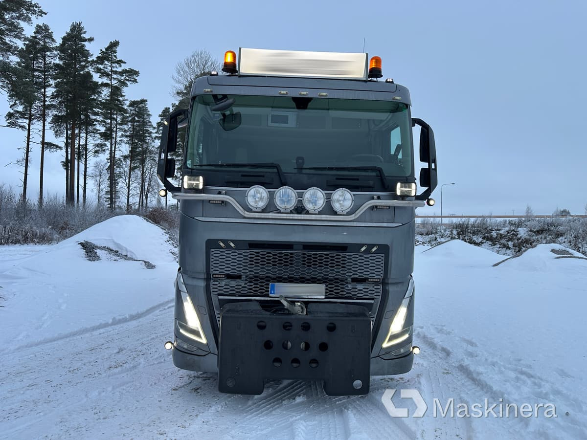 Camión multibasculante Lastväxlare Volvo FH med sprider & flak