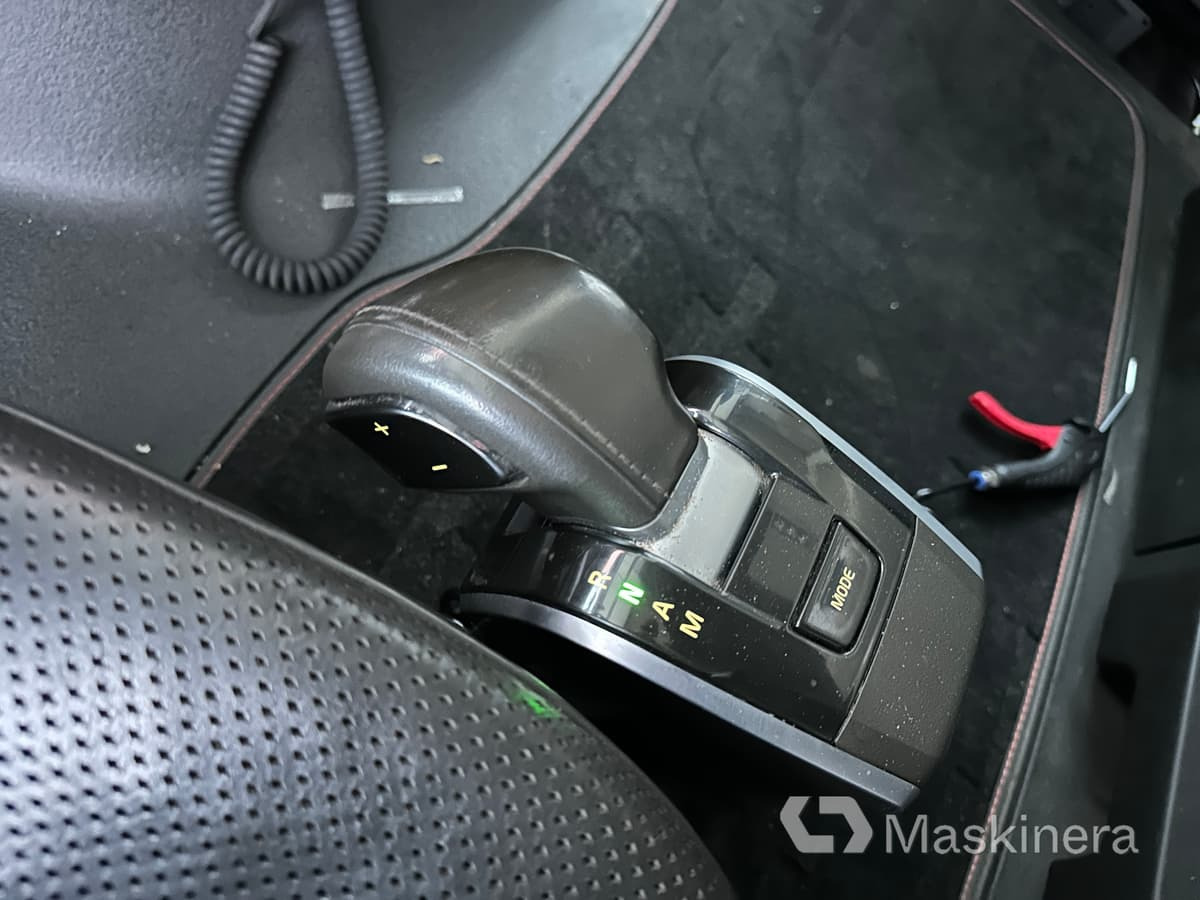 Camión multibasculante Lastväxlare Volvo FH med sprider & flak