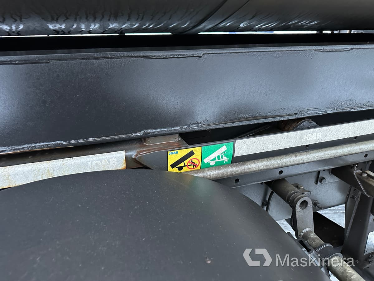 Camión multibasculante Lastväxlare Volvo FH med sprider & flak