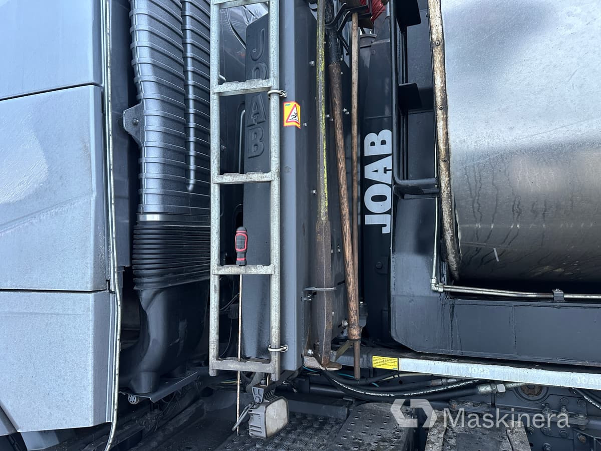 Camión multibasculante Lastväxlare Volvo FH med sprider & flak