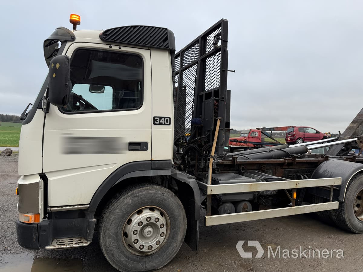 Camión multibasculante Lastväxlare Volvo FM12 6X2