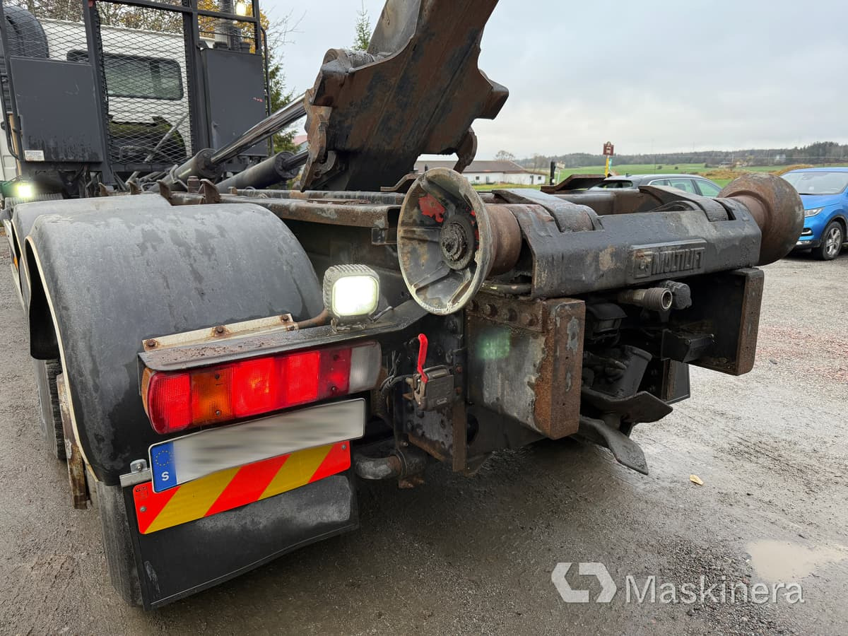 Camión multibasculante Lastväxlare Volvo FM12 6X2