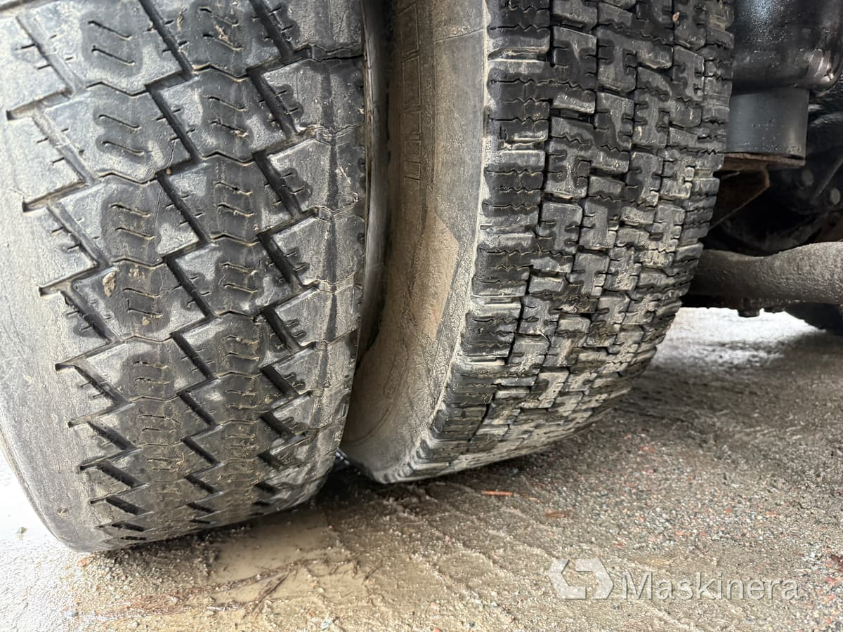 Camión multibasculante Lastväxlare Volvo FM12 6X2