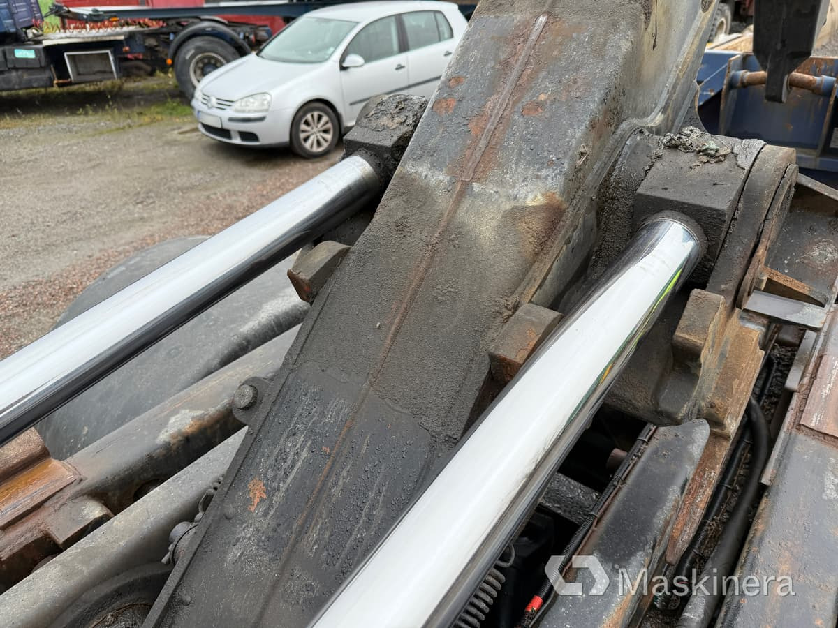 Camión multibasculante Lastväxlare Volvo FM12 6X2