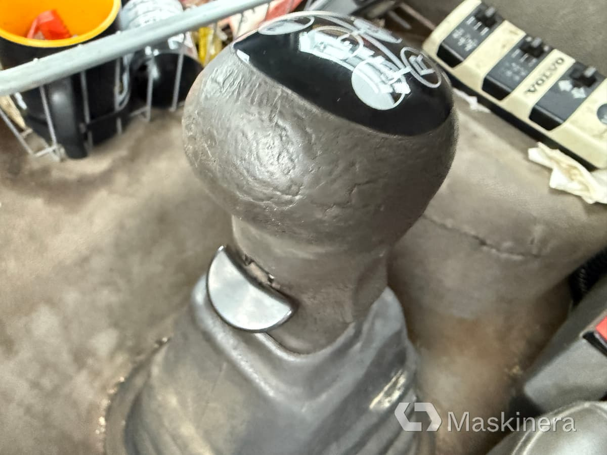 Camión multibasculante Lastväxlare Volvo FM12 6X2