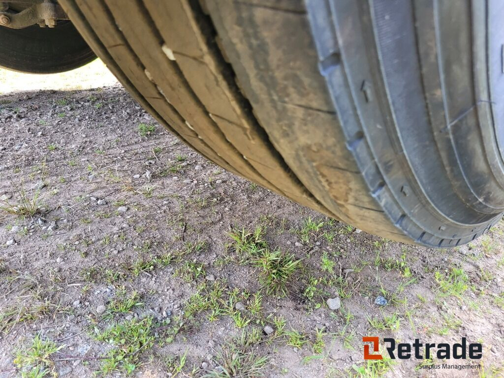 Camión multibasculante Lastväxlare tridem SCANIA R480