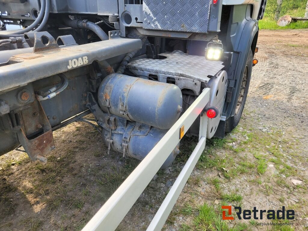 Camión multibasculante Lastväxlare tridem SCANIA R480