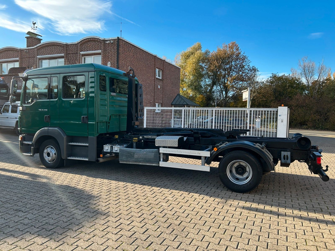 Camión multibasculante MAN 12.250 Doppelkabine Abroller