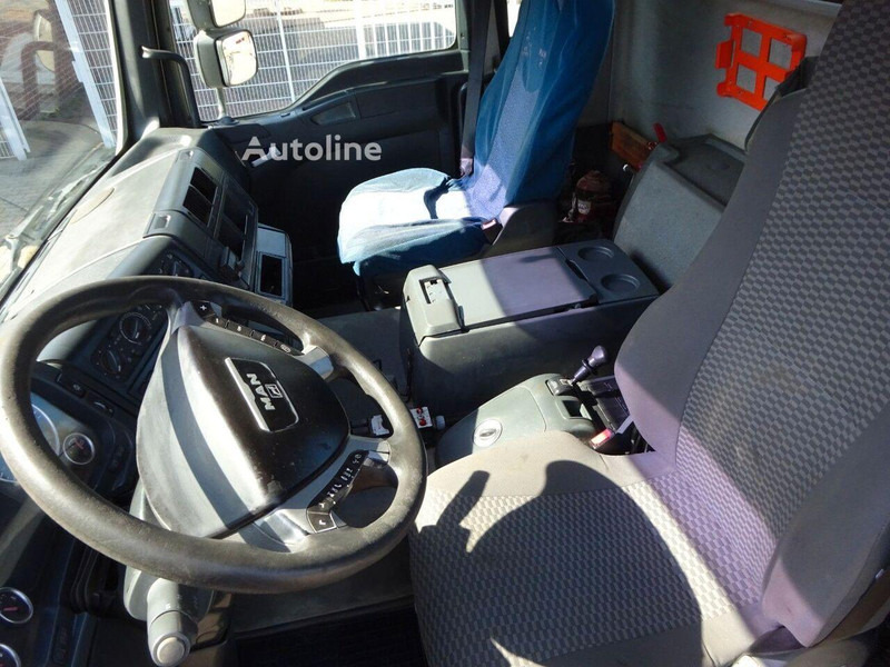 Camión multibasculante MAN 26.310 TGA - Hook lift truck