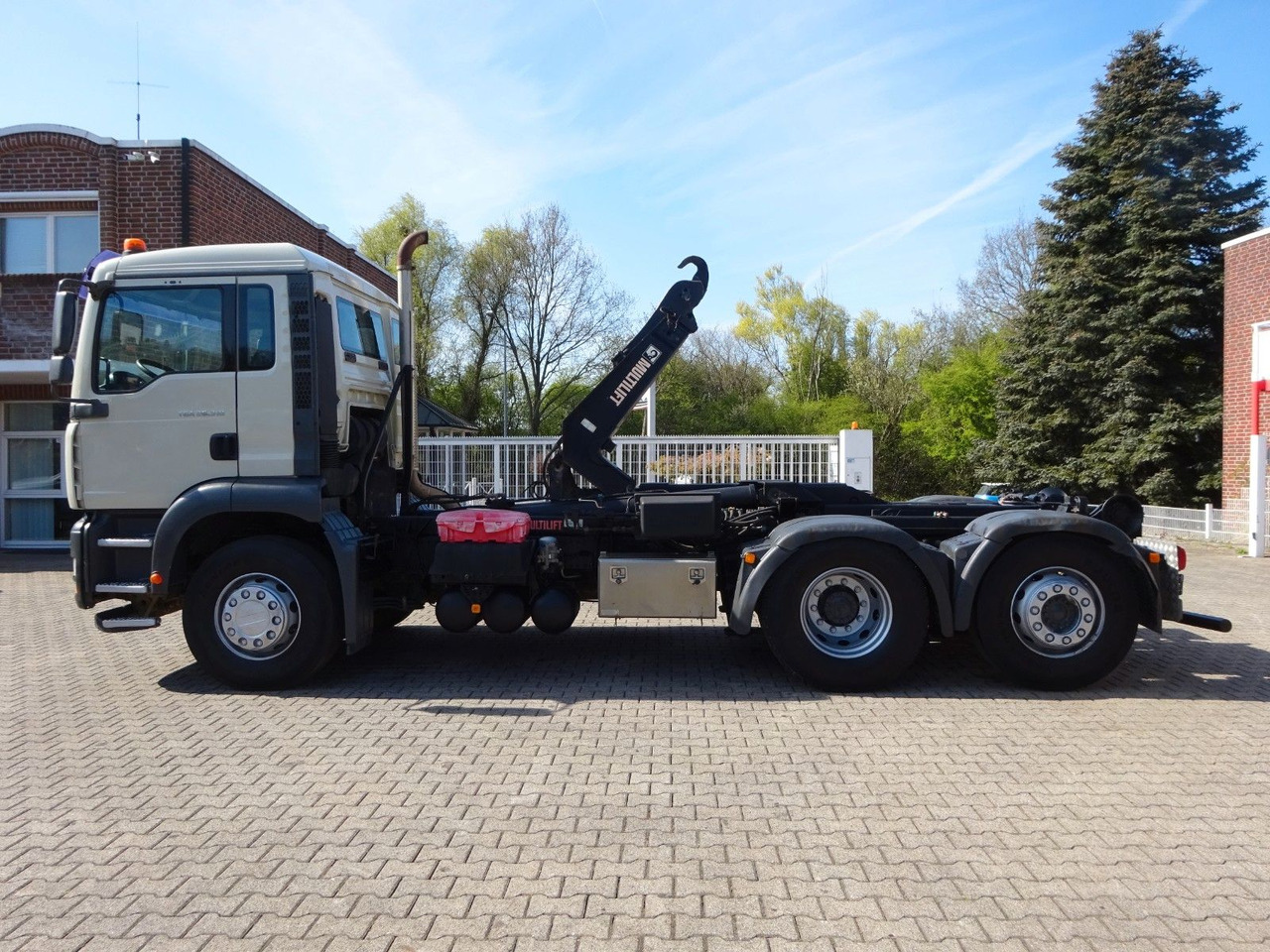 Camión multibasculante MAN 26.310 TGA Knickbarer Haken mit Lift+Lenkachse