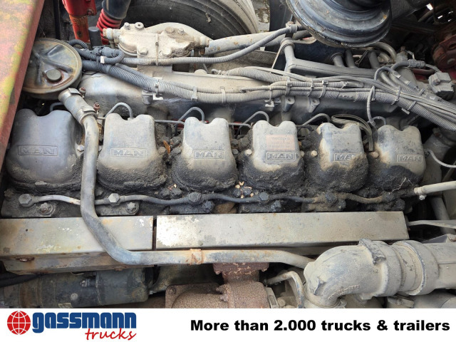 Camión multibasculante MAN 26.403 6x2, Marrell 26.70, AHK