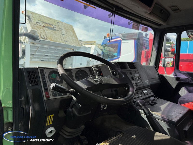 Camión multibasculante MAN 26.403 6x2 Stuuras, ADR