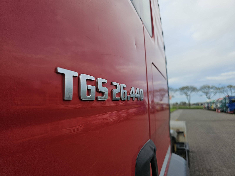 Camión multibasculante MAN 26.440 TGS