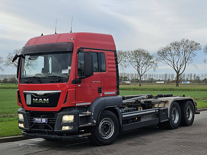 Camión multibasculante MAN 26.440 TGS