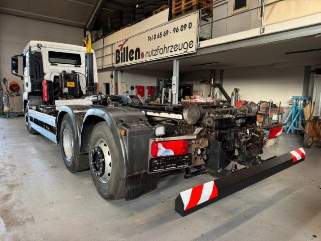 Camión multibasculante MAN 26.460 6x2 Hyfva 20.26 S