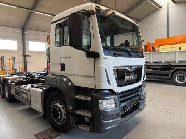 Camión multibasculante MAN 26.460 6x2 Hyfva 20.26 S