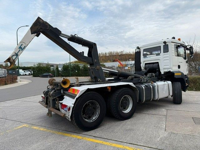 Camión multibasculante MAN 26-480. 6x6. Klima.