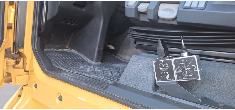 Camión multibasculante MAN 26.480 TGX