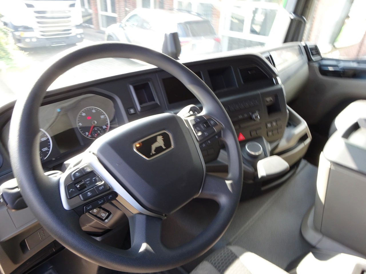 Camión multibasculante MAN 26.520 TGS HYVA Abroller 6x2 NEU