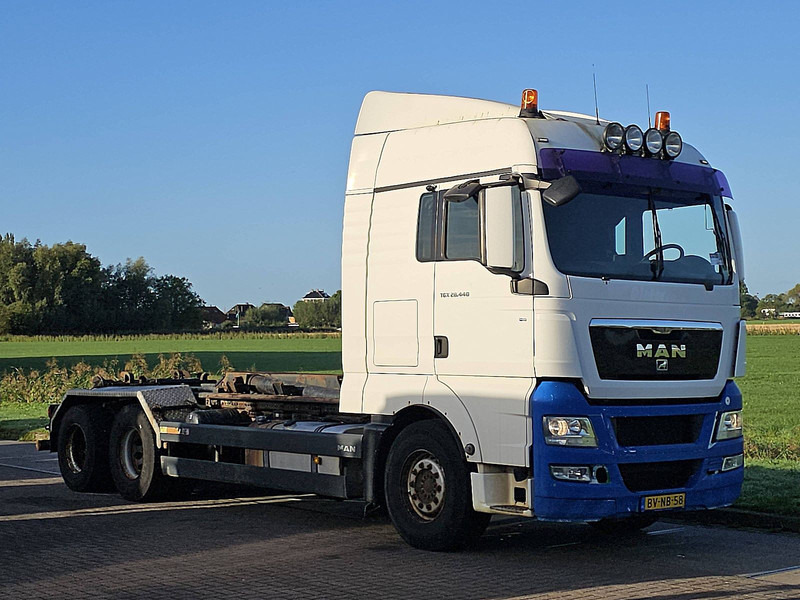 Camión multibasculante MAN 28.440 TGX