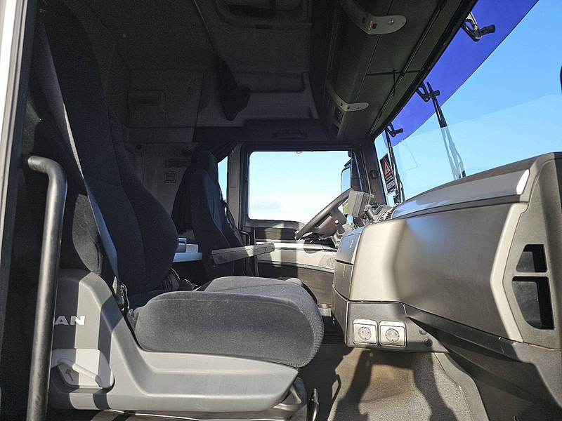 Camión multibasculante MAN 28.440 TGX