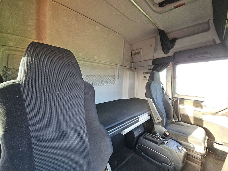 Camión multibasculante MAN 28.440 TGX