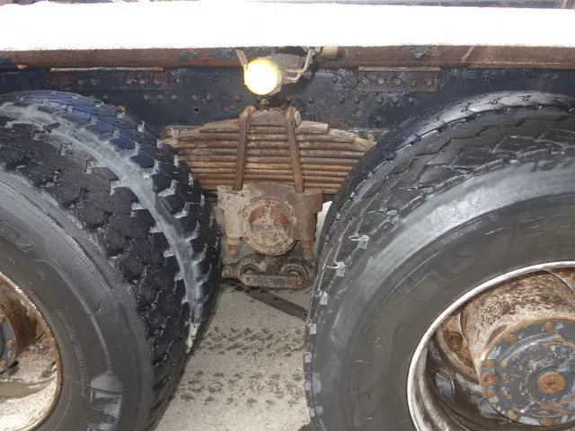 Camión multibasculante MAN 35-364 8X4