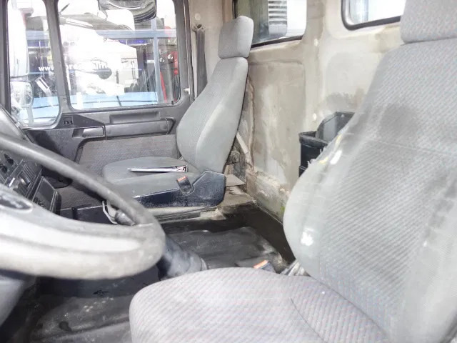 Camión multibasculante MAN 35-364 8X4