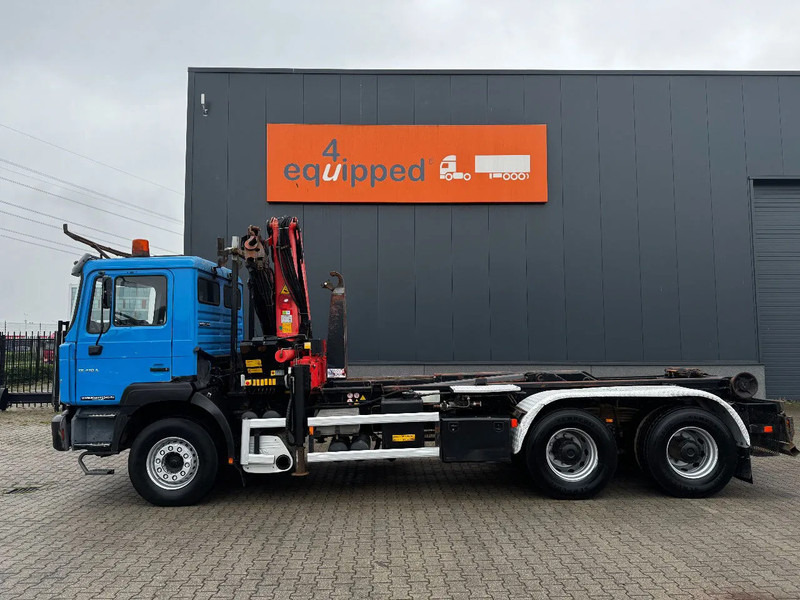 Camión multibasculante MAN FE 410A, 6x4, EURO 2, Palfinger PK17000 Crane + VDL HOOK, full spring, manual gearbox, MOT 9/2025