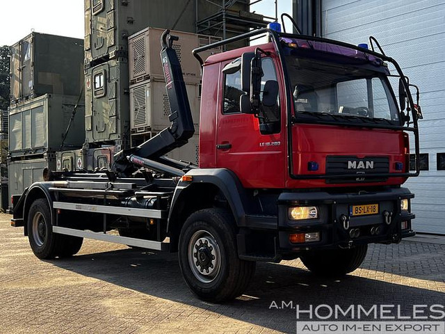 Camión multibasculante MAN LE 18.280 multilift