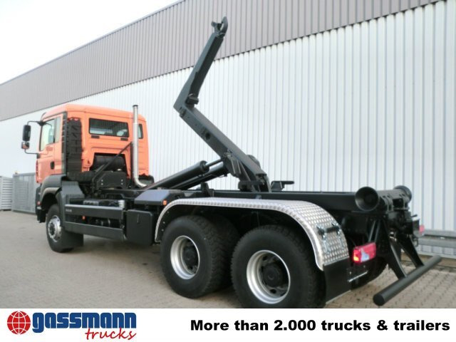 Camión multibasculante MAN TGA 26.310 6X6 BB