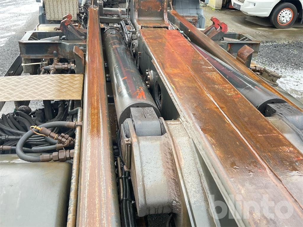 Camión multibasculante MAN TGA 26.430 (2007)