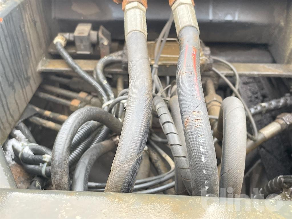 Camión multibasculante MAN TGA 26.430 (2007)