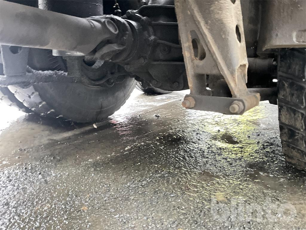 Camión multibasculante MAN TGA 26.430 (2007)