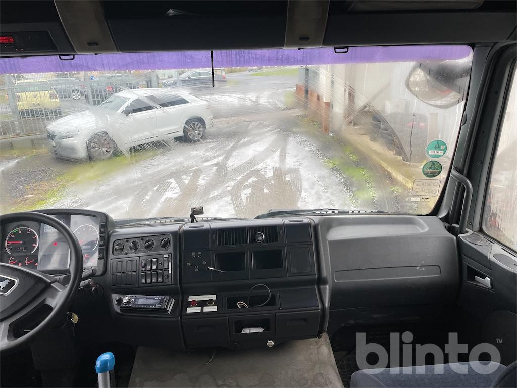 Camión multibasculante MAN TGA 26.430 (2007)