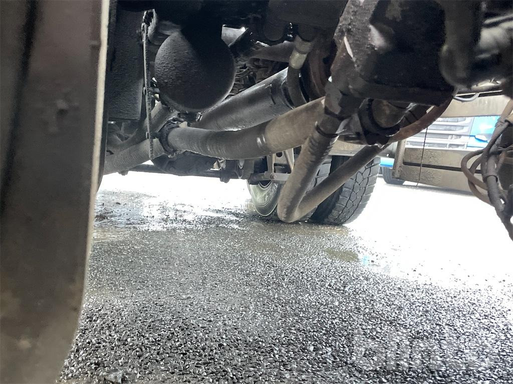 Camión multibasculante MAN TGA 26.430 (2007)