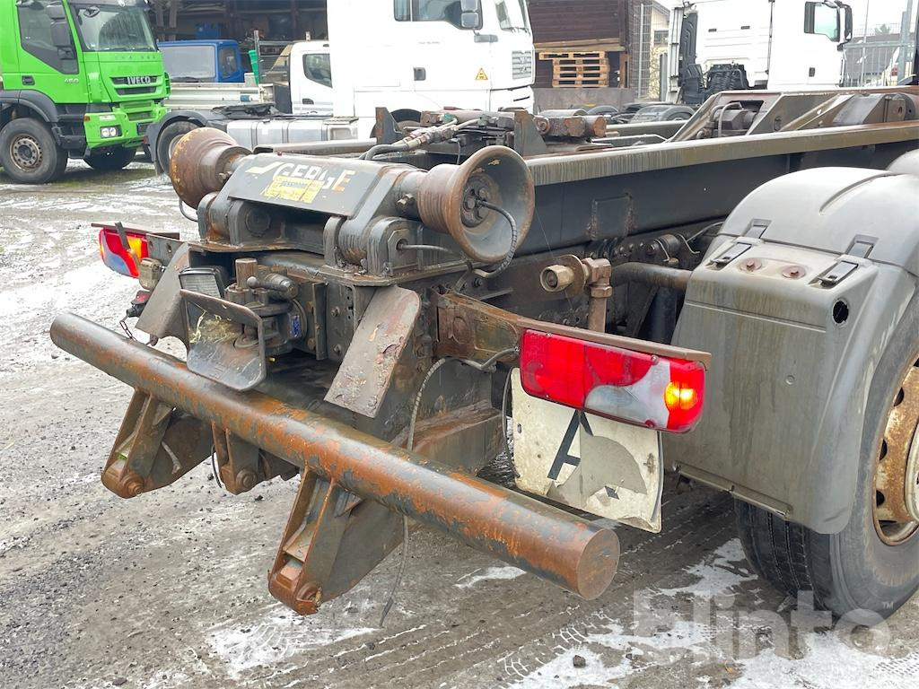 Camión multibasculante MAN TGA 26.430 (2007)